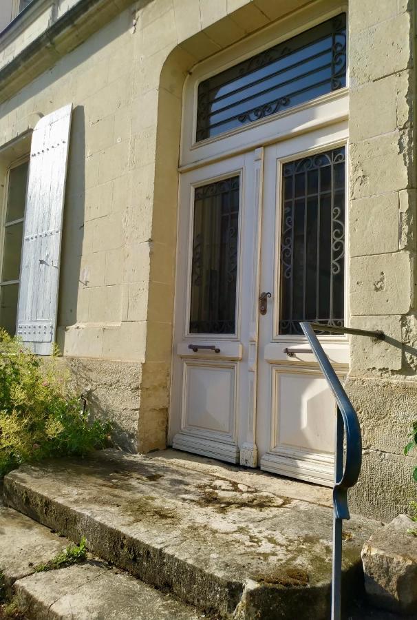 Le Gite Du Tresor Lägenhet Montreuil-Bellay Exteriör bild
